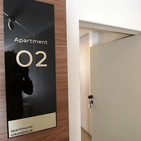 아파트 Grandeur 풀라