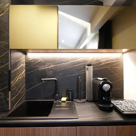 Grandeur 아파트 *