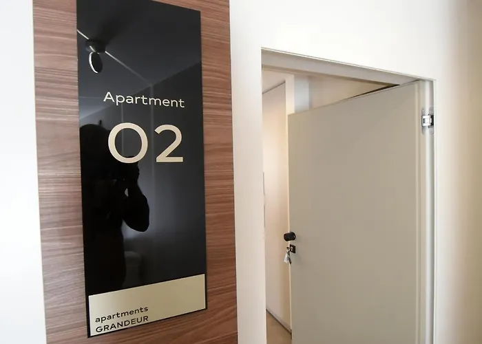 Апартаменти Grandeur Пула